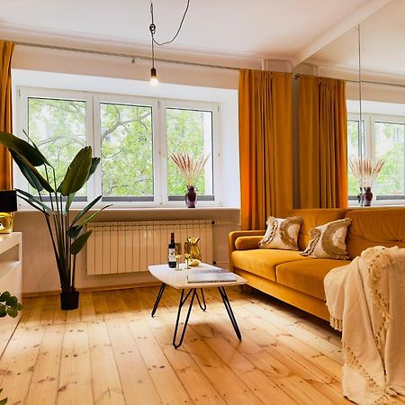 Luxury 4-Bedroom Apartment In Centre - Self-Check In & Fast Wifi วอร์ซอ ภายนอก รูปภาพ