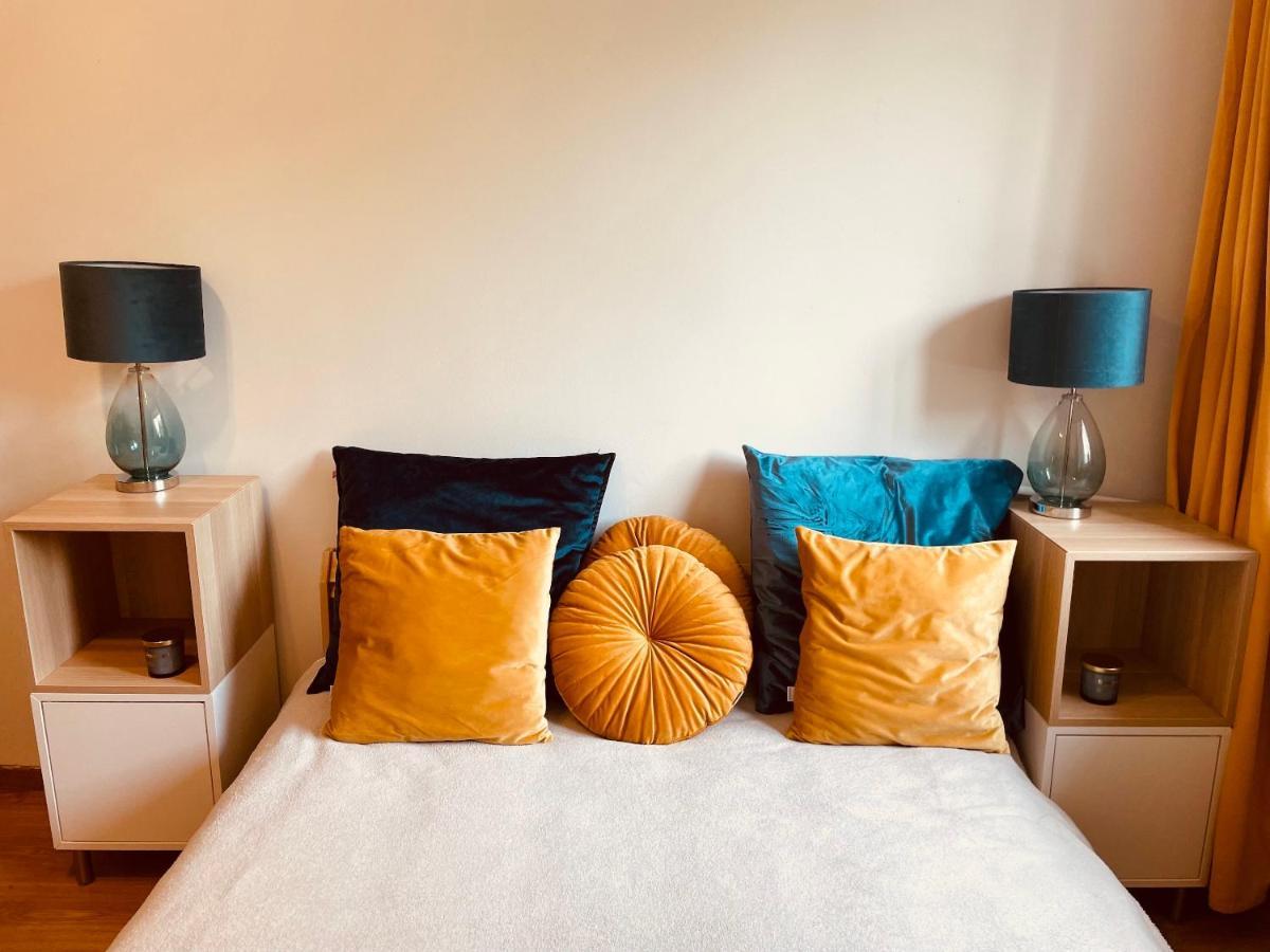 Luxury 4-Bedroom Apartment In Centre - Self-Check In & Fast Wifi วอร์ซอ ภายนอก รูปภาพ
