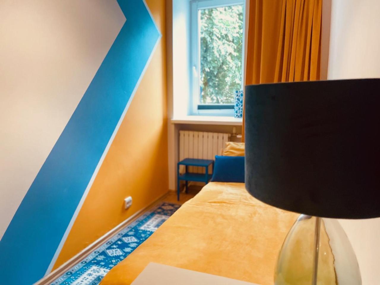 Luxury 4-Bedroom Apartment In Centre - Self-Check In & Fast Wifi วอร์ซอ ภายนอก รูปภาพ