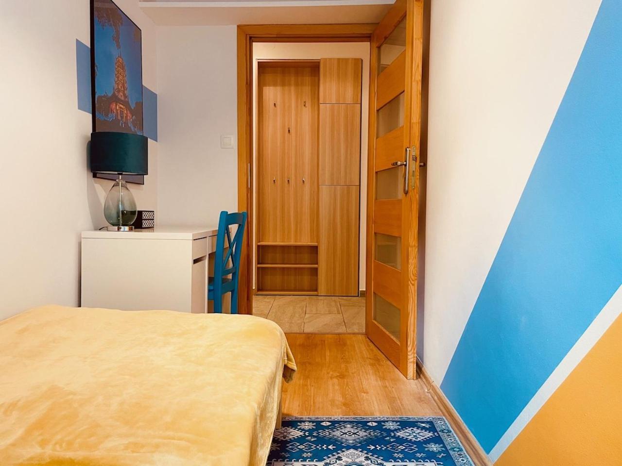Luxury 4-Bedroom Apartment In Centre - Self-Check In & Fast Wifi วอร์ซอ ภายนอก รูปภาพ