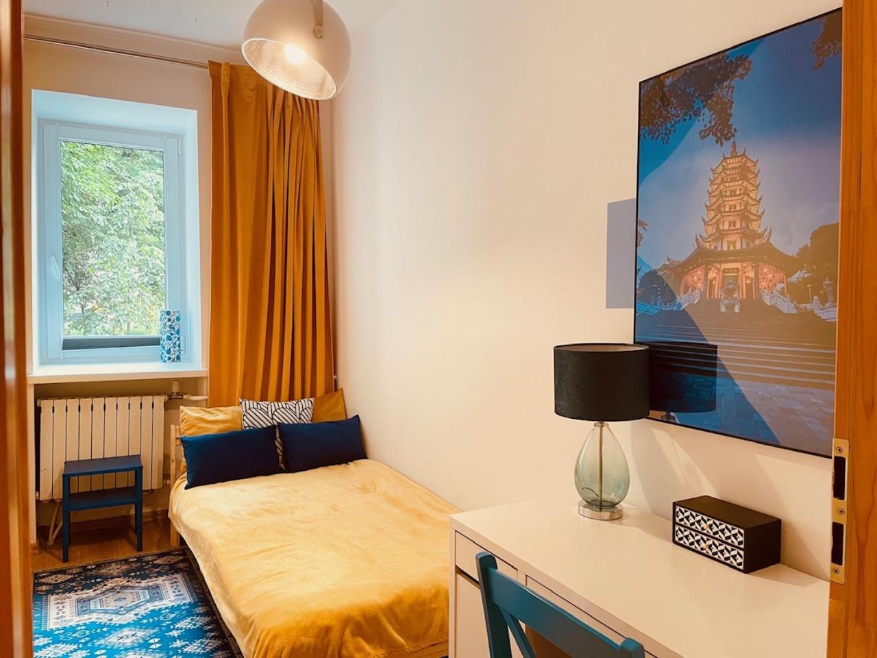 Luxury 4-Bedroom Apartment In Centre - Self-Check In & Fast Wifi วอร์ซอ ภายนอก รูปภาพ