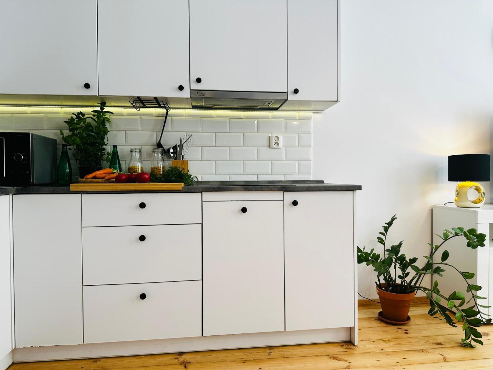 Luxury 4-Bedroom Apartment In Centre - Self-Check In & Fast Wifi วอร์ซอ ภายนอก รูปภาพ