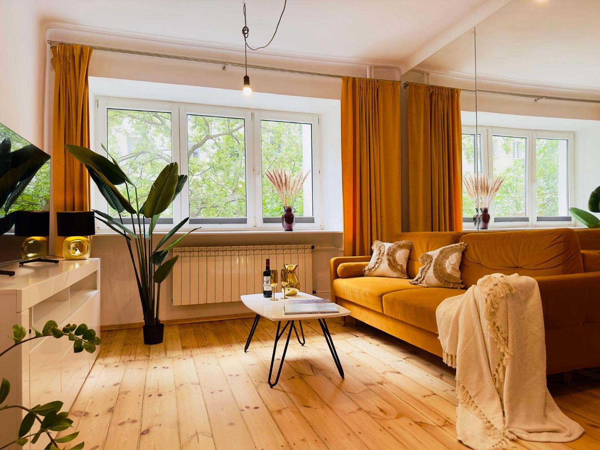 Luxury 4-Bedroom Apartment In Centre - Self-Check In & Fast Wifi วอร์ซอ ภายนอก รูปภาพ