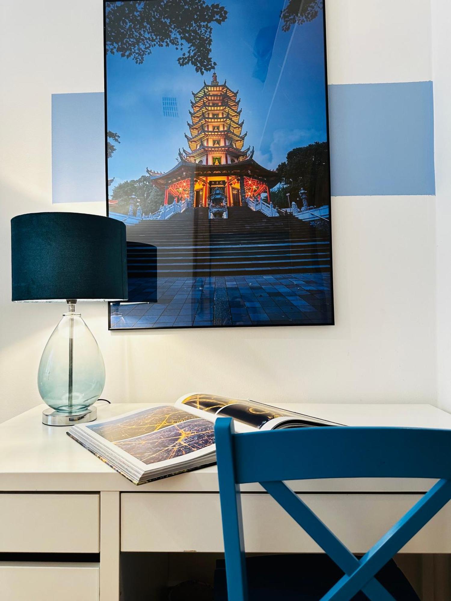 Luxury 4-Bedroom Apartment In Centre - Self-Check In & Fast Wifi วอร์ซอ ภายนอก รูปภาพ